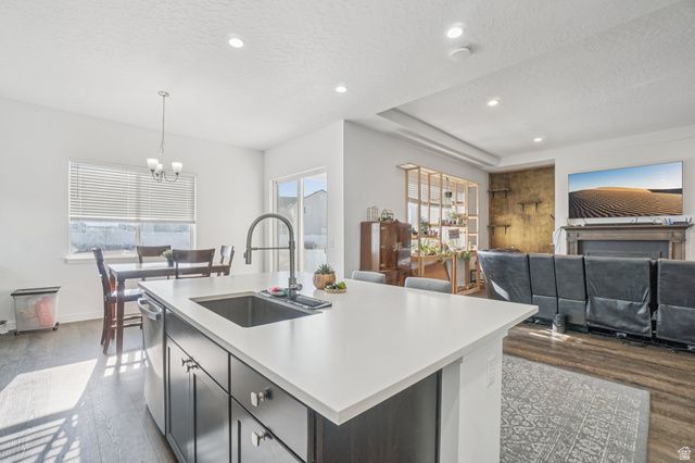 616 E CONSTANCE WAY, Grantsville, UT 84029