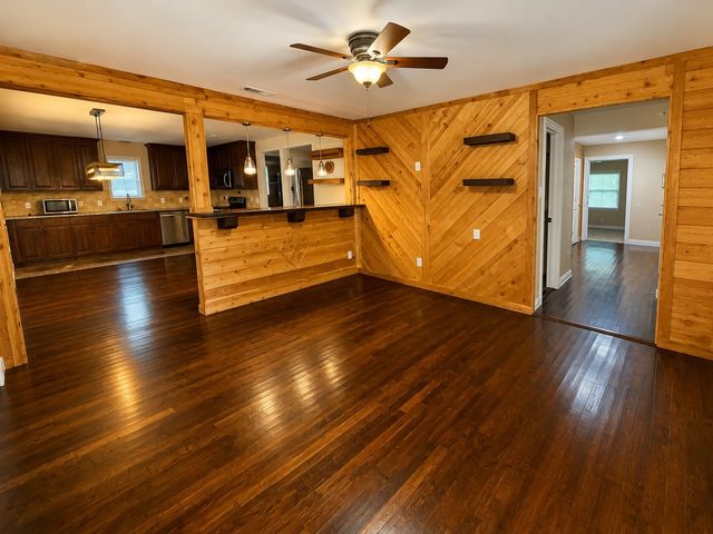 1126 Wilbur Street, Dallas, TX 75224