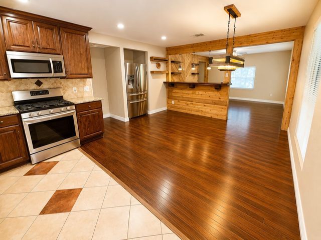 1126 Wilbur Street, Dallas, TX 75224