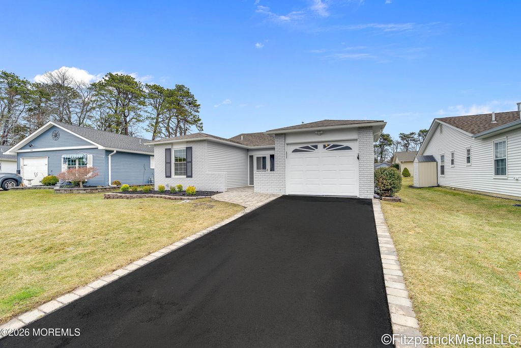 10 Vernon Court, Brick, NJ 08724