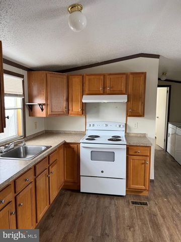 122 DAWN ST, Quarryville, PA 17566