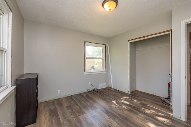 1966 Mattingly Road, Hinckley, OH 44233