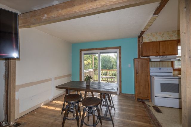 1966 Mattingly Road, Hinckley, OH 44233