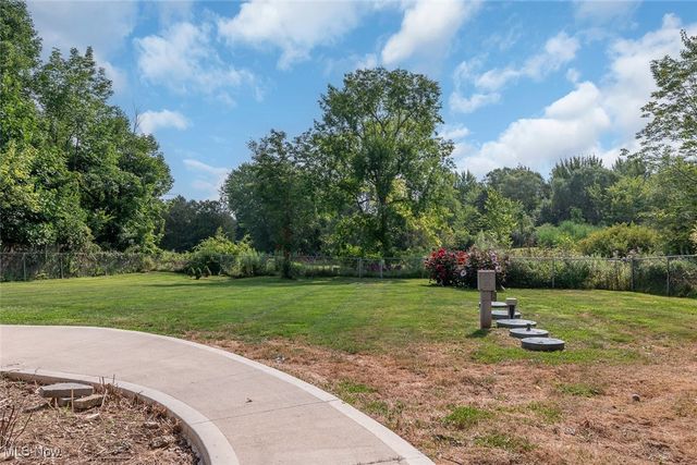 1966 Mattingly Road, Hinckley, OH 44233