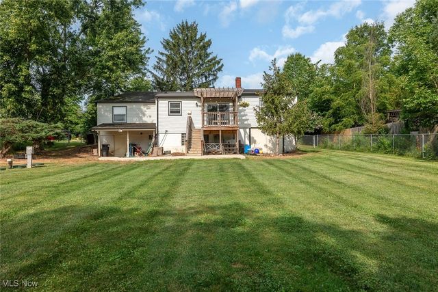 1966 Mattingly Road, Hinckley, OH 44233