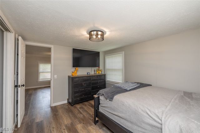 1966 Mattingly Road, Hinckley, OH 44233