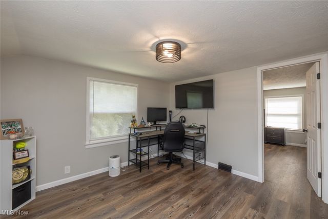 1966 Mattingly Road, Hinckley, OH 44233