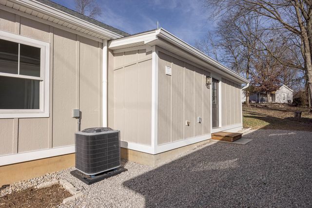 324 Scott Avenue, Paris, KY 40361