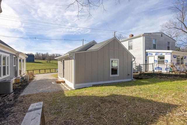 324 Scott Avenue, Paris, KY 40361