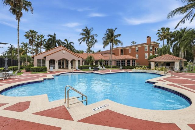 11750 Saint Andrews Place 302, Wellington, FL 33414