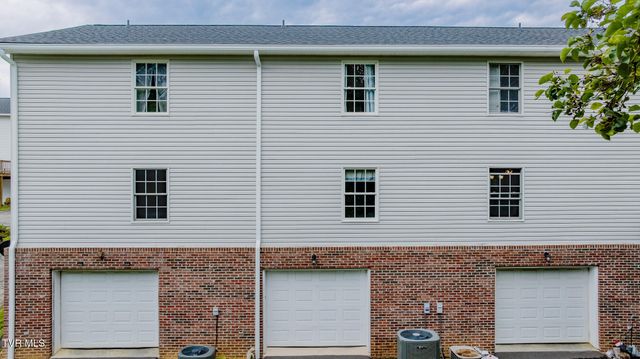 152 Gray Station Road Apt 40, Gray, TN 37615