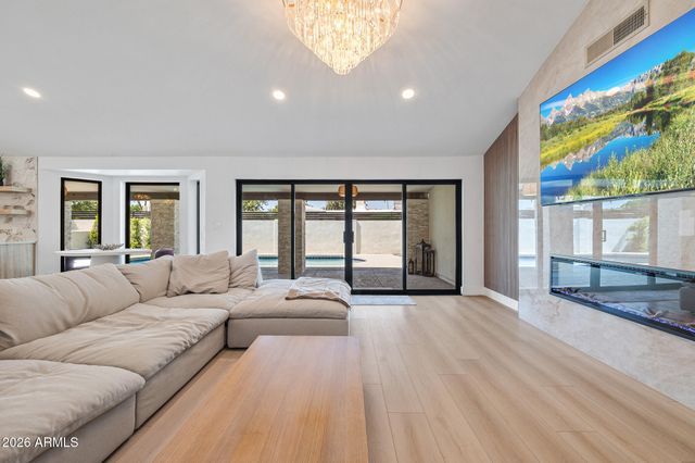 10012 N 76TH Place, Scottsdale, AZ 85258