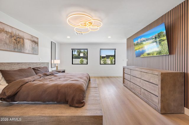 10012 N 76TH Place, Scottsdale, AZ 85258