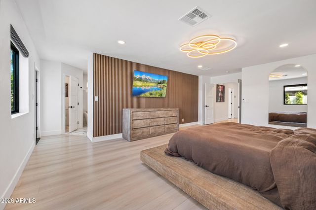 10012 N 76TH Place, Scottsdale, AZ 85258