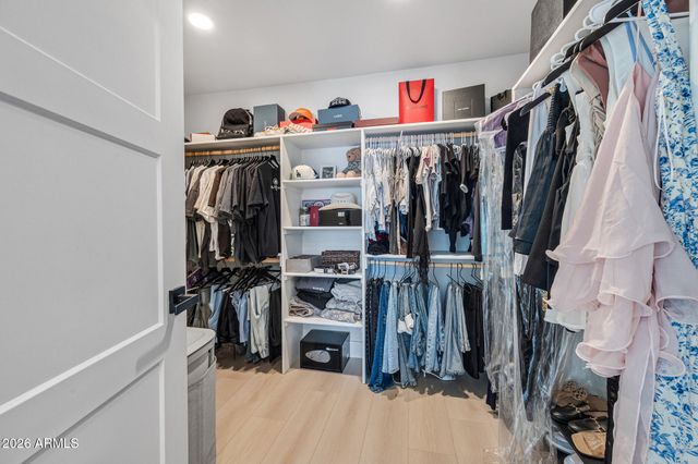 10012 N 76TH Place, Scottsdale, AZ 85258