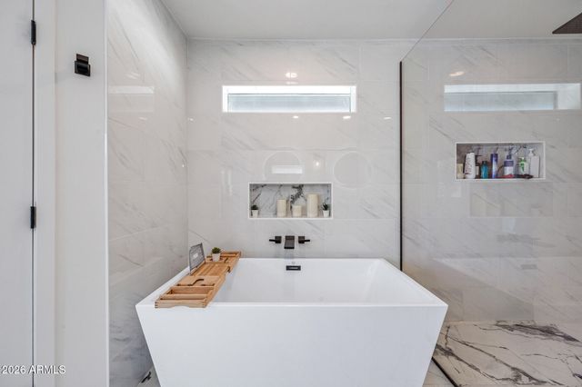 10012 N 76TH Place, Scottsdale, AZ 85258