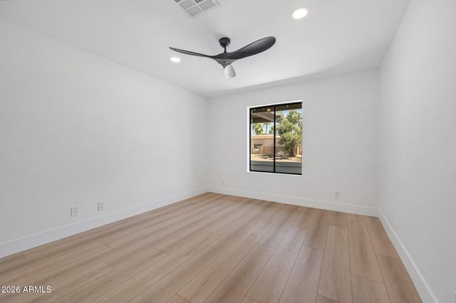 10012 N 76TH Place, Scottsdale, AZ 85258