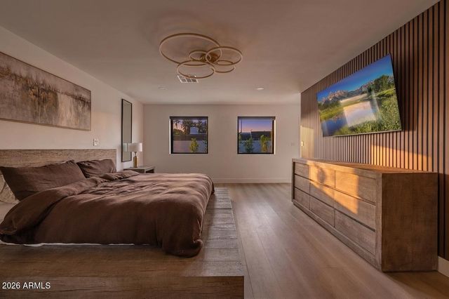 10012 N 76TH Place, Scottsdale, AZ 85258