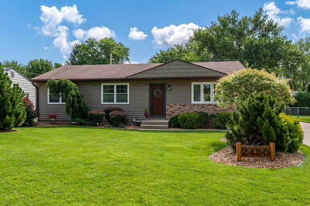 2455 Wood Drive, Beloit, WI 53511