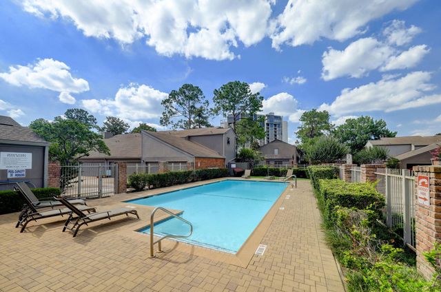 1201 Bering Drive 68, Houston, TX 77057