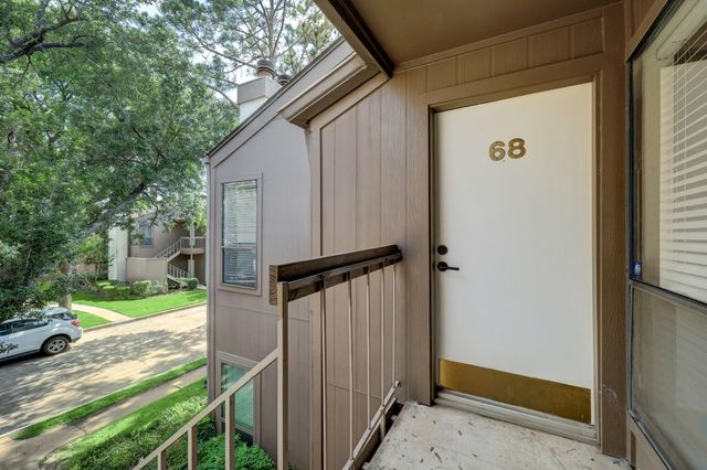 1201 Bering Drive 68, Houston, TX 77057