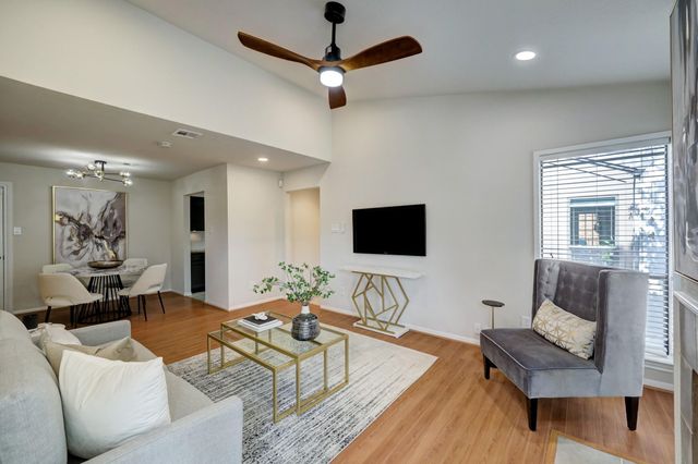 1201 Bering Drive 68, Houston, TX 77057