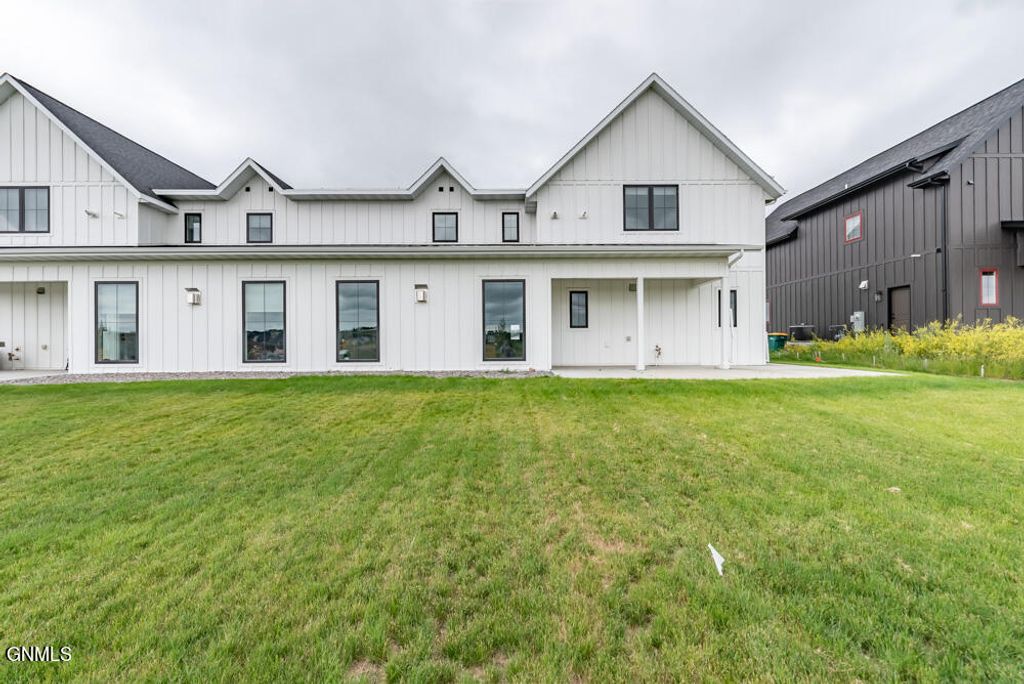 4013 Ivory Lane, Bismarck, ND 58503 photo 3