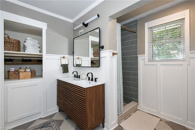 3801 Parkwood Drive, Greensboro, NC 27403