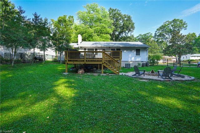 3801 Parkwood Drive, Greensboro, NC 27403