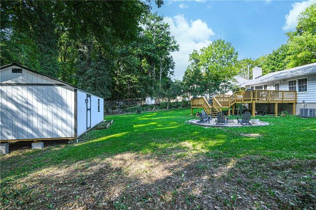 3801 Parkwood Drive, Greensboro, NC 27403