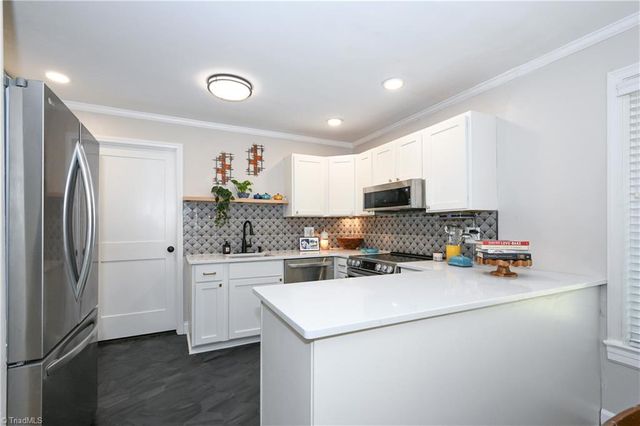 3801 Parkwood Drive, Greensboro, NC 27403