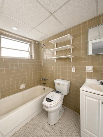 1330 W 54th Street 214C, Hialeah, FL 33012