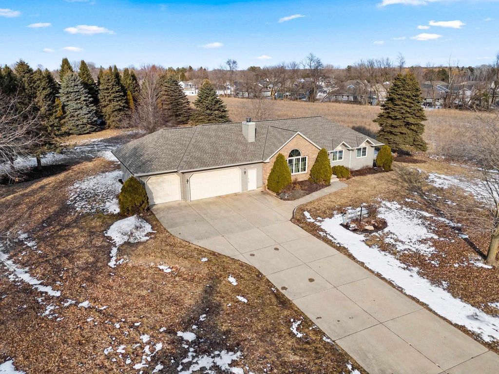 4480 SHAWANO AVENUE, Green Bay, WI 54313