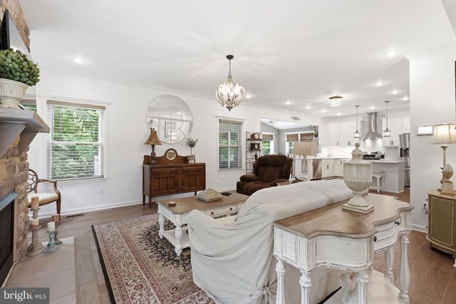 8405 SINCLAIR MILL RD, Manassas, VA 20112