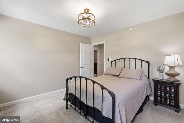 8405 SINCLAIR MILL RD, Manassas, VA 20112