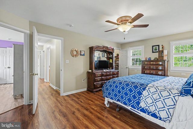 143 JACOBS CREEK DR, Hershey, PA 17033