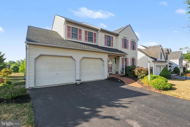 143 JACOBS CREEK DR, Hershey, PA 17033