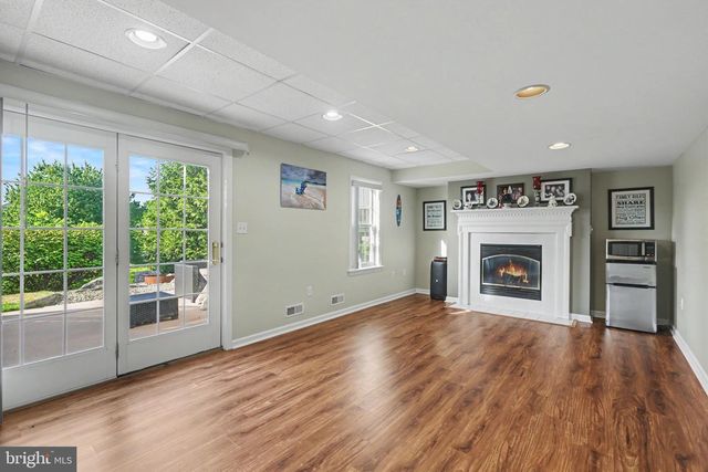 143 JACOBS CREEK DR, Hershey, PA 17033