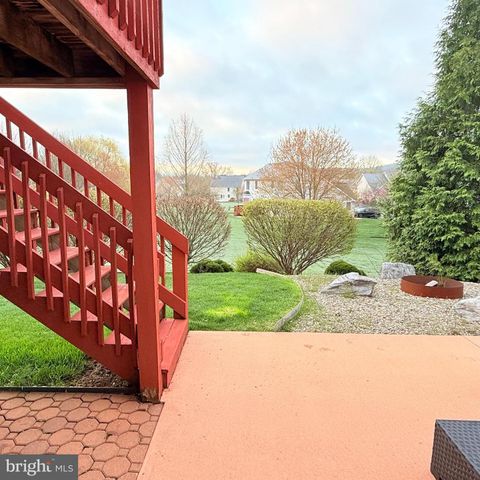 143 JACOBS CREEK DR, Hershey, PA 17033