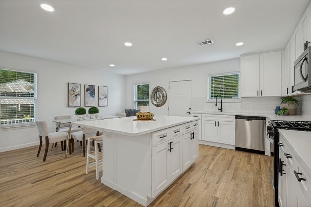 201 Conrad Street, Dallas, TX 75224
