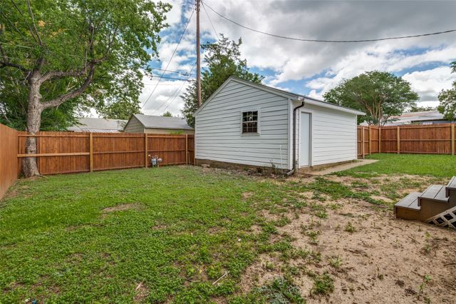 201 Conrad Street, Dallas, TX 75224