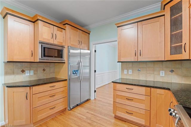 976 Ridge Gate Drive, Lewisville, NC 27023