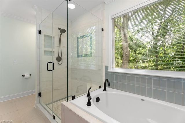 976 Ridge Gate Drive, Lewisville, NC 27023