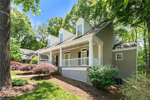 976 Ridge Gate Drive, Lewisville, NC 27023