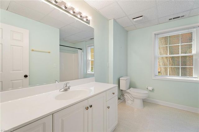 976 Ridge Gate Drive, Lewisville, NC 27023