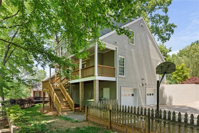 976 Ridge Gate Drive, Lewisville, NC 27023