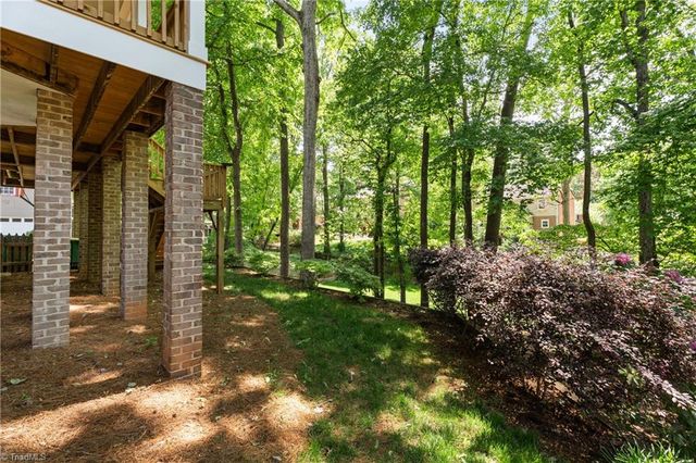 976 Ridge Gate Drive, Lewisville, NC 27023
