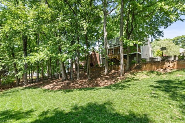 976 Ridge Gate Drive, Lewisville, NC 27023