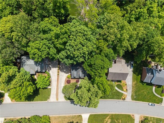 976 Ridge Gate Drive, Lewisville, NC 27023