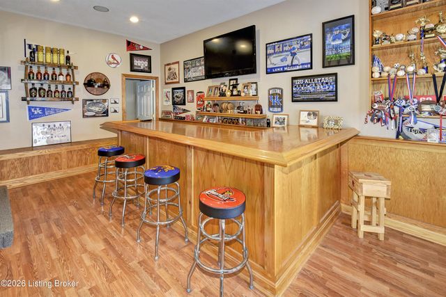 3912 Iron Horse Way, Louisville, KY 40272